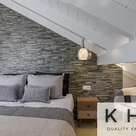 Top Floor Loft With Sea View & Large Balconies! أرغوستولي